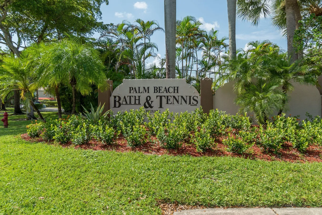 South Florida Real Estate | View 5260 Grand Palm Circle | 3 Beds, 2 Baths
