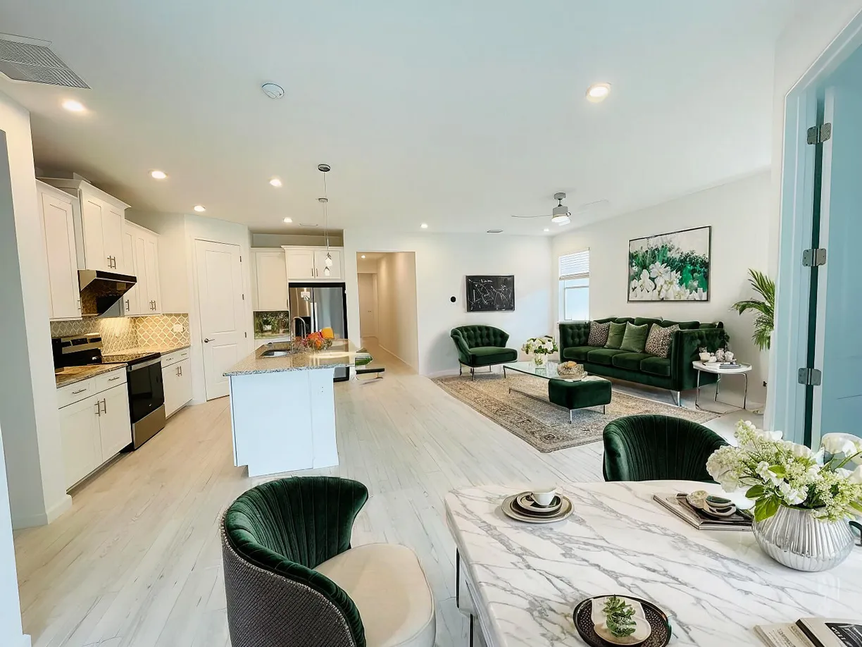 South Florida Real Estate | View 6716 Pointe Of Woods Drive | 3 Beds, 2 Baths