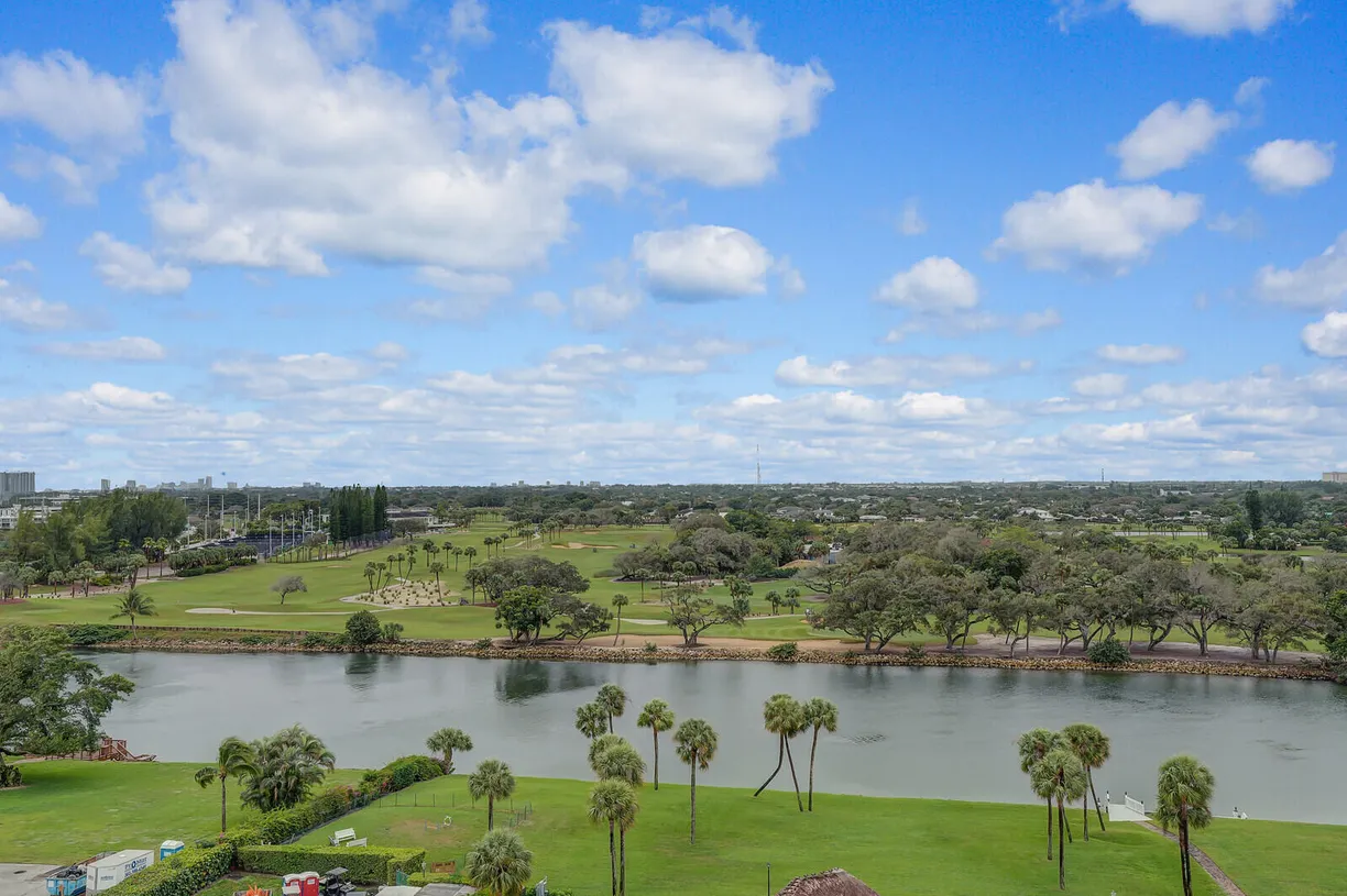 South Florida Real Estate | View 336 Golfview Road, 1115 | Listing