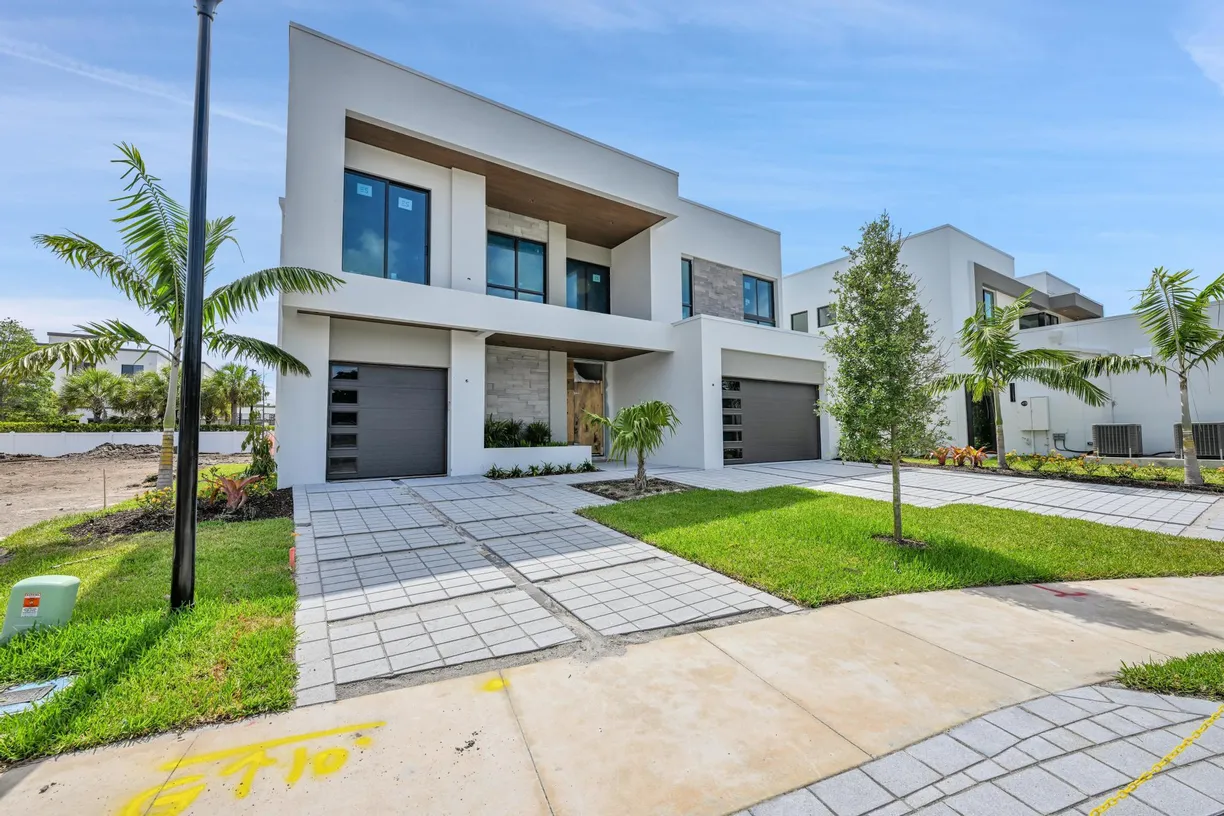 South Florida Real Estate | View 16686 Mosaic Place | 4 Beds, 5 Baths