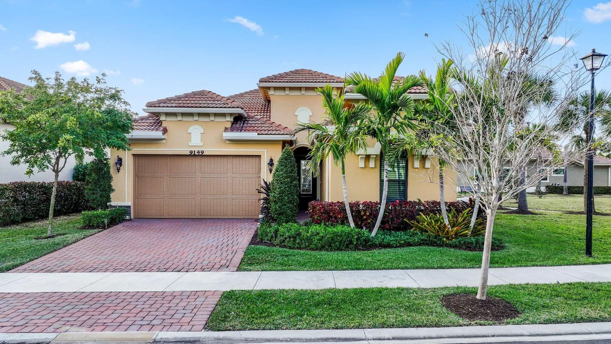 South Florida Real Estate | View 9149 Leon Circle | Listing