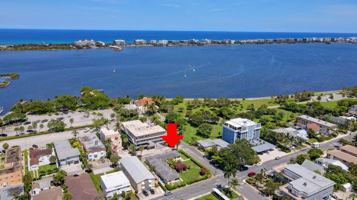 South Florida Real Estate | View 130 S Lakeside 1 Drive | Listing