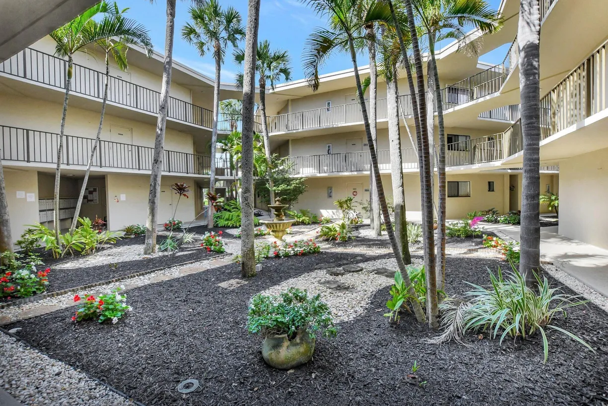 South Florida Real Estate | View 5340 Las Verdes Circle, 208 | 2 Beds, 2 Baths