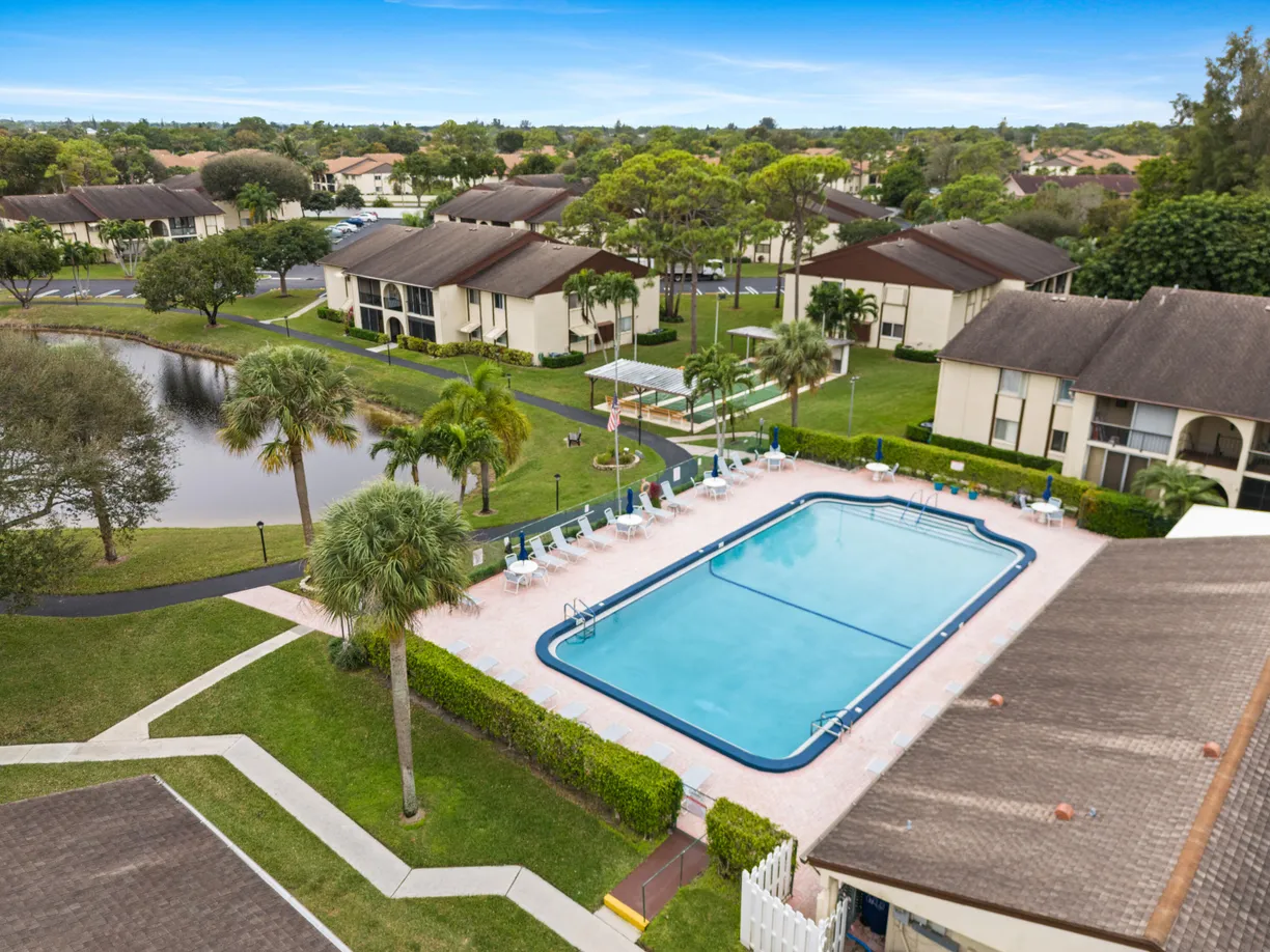 South Florida Real Estate | View 3622 La Playas Court, B2 | Listing