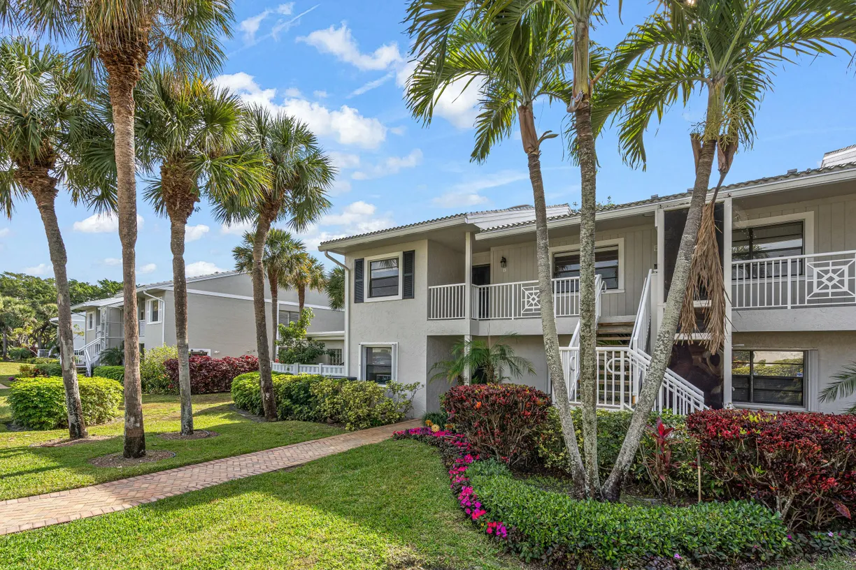 South Florida Real Estate | View 53 Eastgate Drive, B | Listing