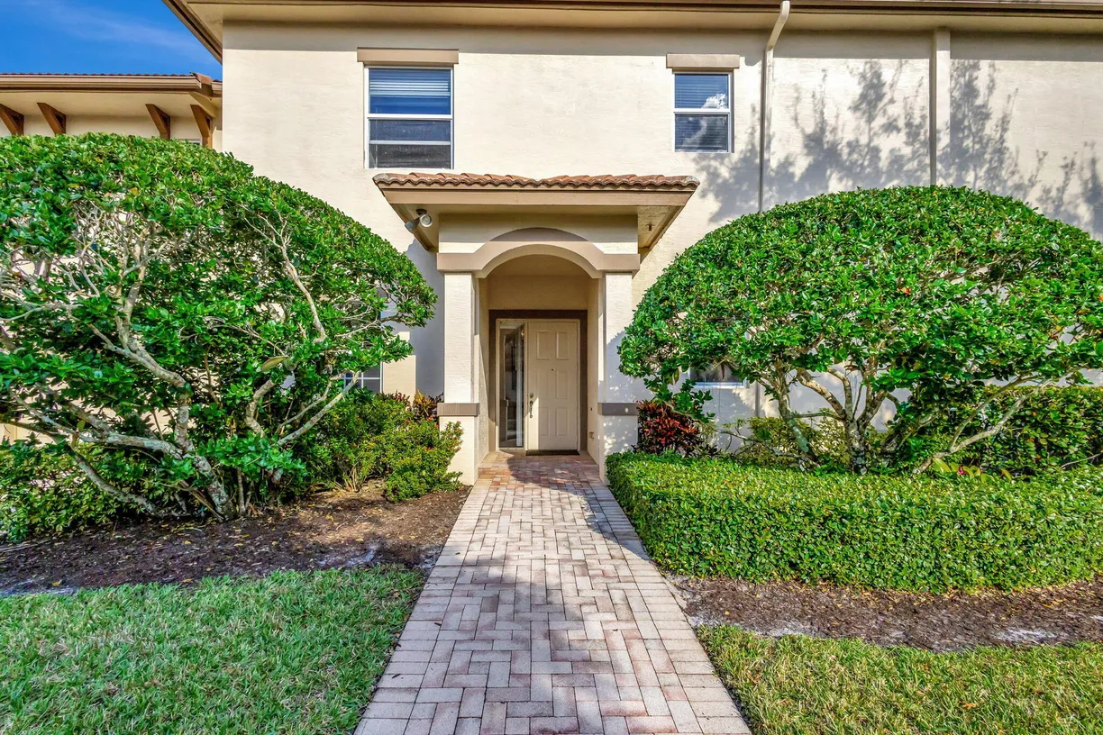 South Florida Real Estate | View 10156 N Orchid Reserve Drive | Listing