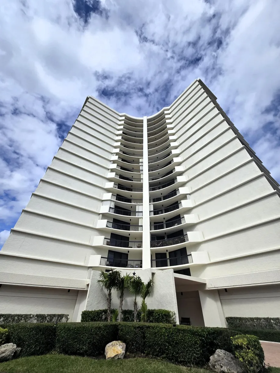South Florida Real Estate | View 4545 N Ocean Boulevard, 15d | Listing