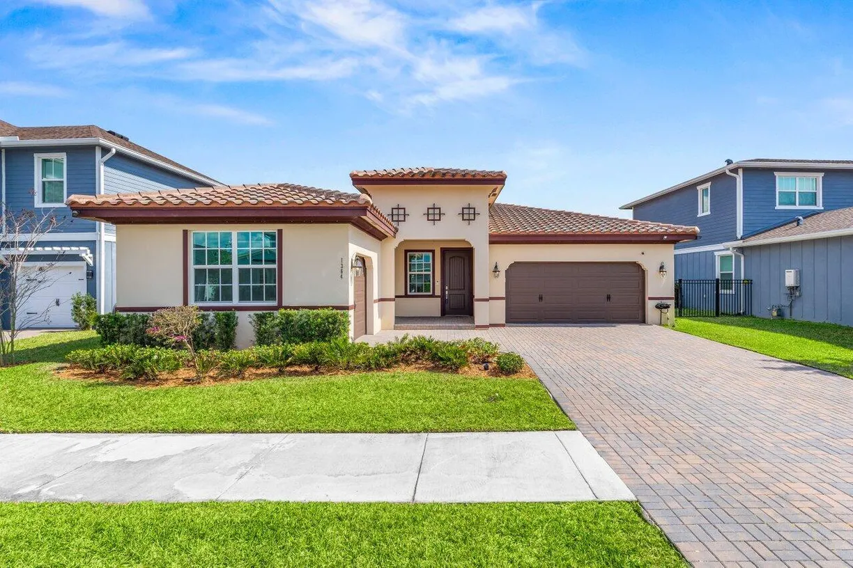 South Florida Real Estate | View 1364 Harvest View Crossing | 4 Beds, 3 Baths