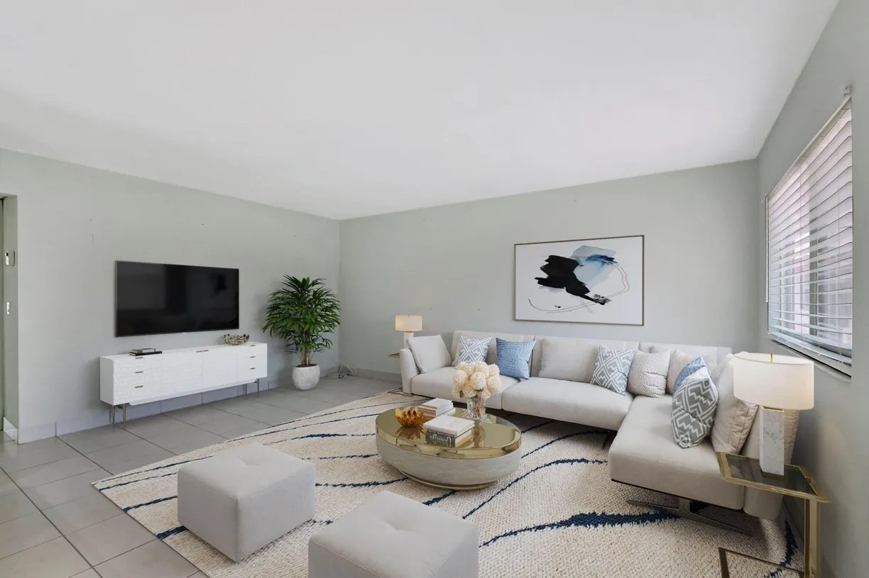 South Florida Real Estate | View 365 Saxony H | Listing