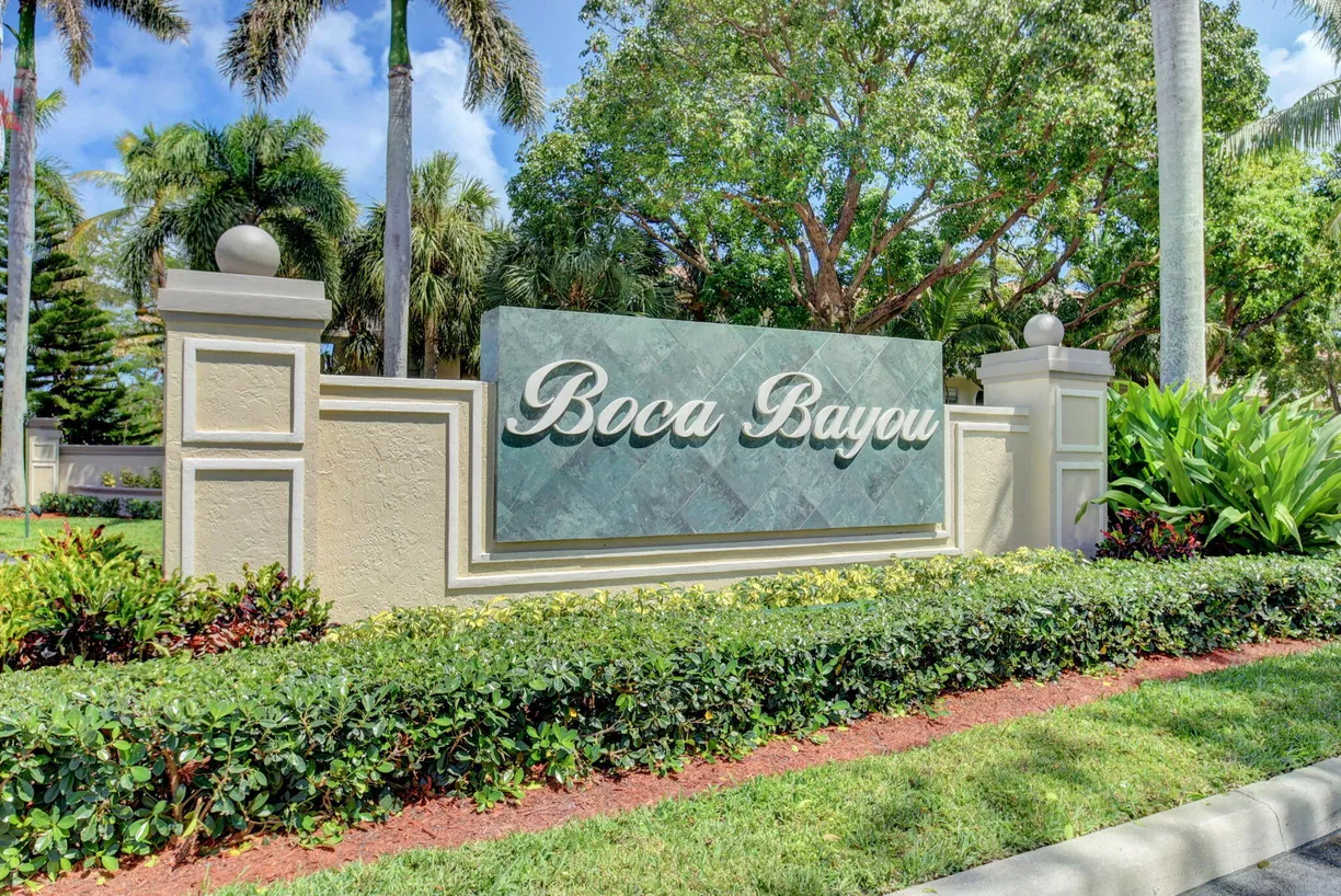 South Florida Real Estate | View 14 Royal Palm Way, 605 | Listing