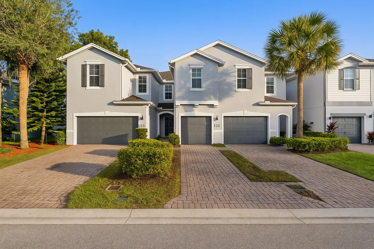 South Florida Real Estate | View 5138 White Oleander | 3 Beds, 2 Baths