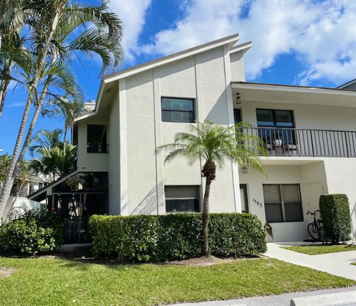 South Florida Real Estate | View 1303 Clubhouse Circle | Listing