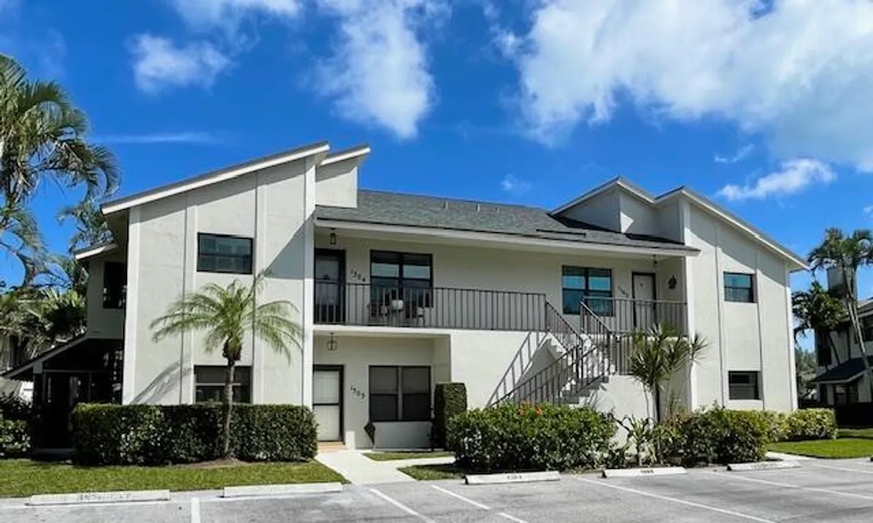 South Florida Real Estate | View 1303 Clubhouse Circle | 2 Beds, 2 Baths
