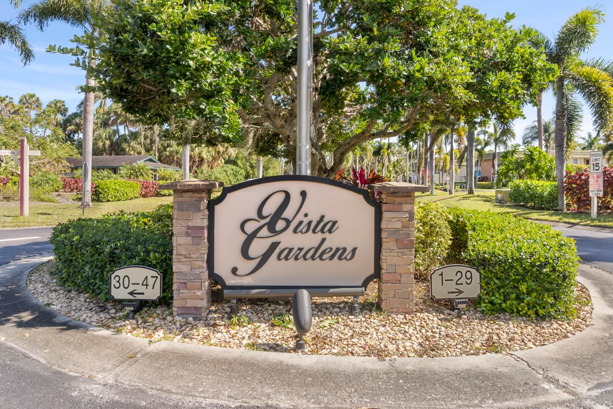South Florida Real Estate | View 25 Vista Gardens Trail, 107 | 2 Beds, 2 Baths
