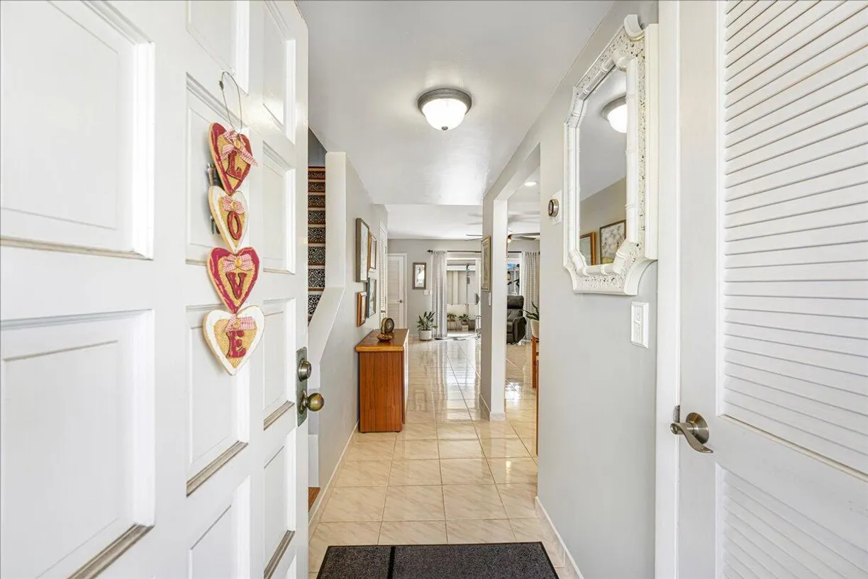South Florida Real Estate | View 953 SE 10th Street, 6b | 2 Beds, 2 Baths