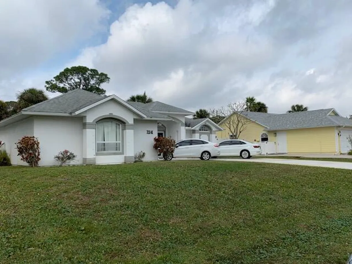 South Florida Real Estate | View 124 Nebraska Circle | 3 Beds, 2 Baths