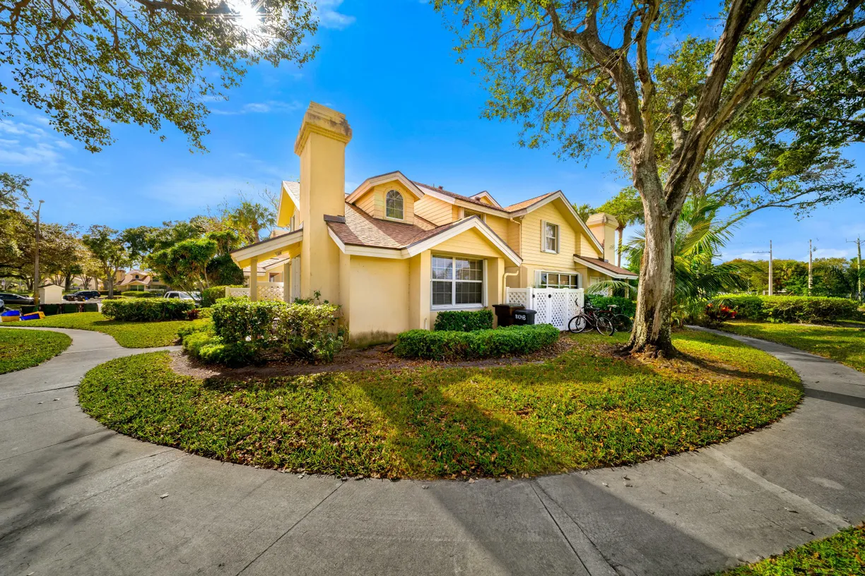 South Florida Real Estate | View 8104 Oakton Court | 3 Beds, 2 Baths