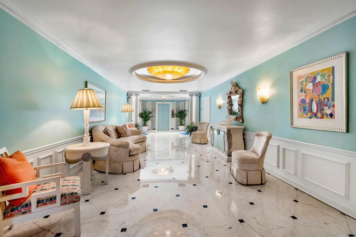 South Florida Real Estate | View 100 Royal Palm Way, D1 | Listing