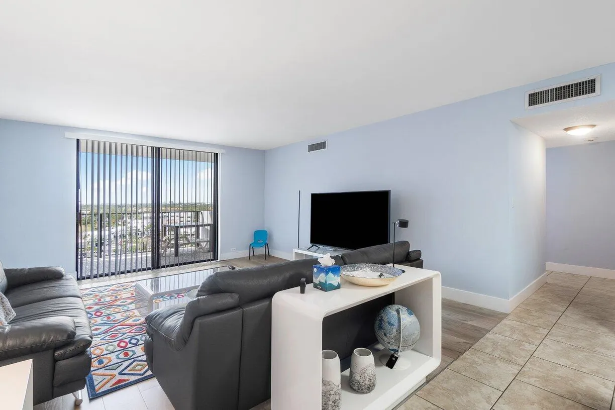 South Florida Real Estate | View 1200 Marine Way, 915 (Ph7) | Listing