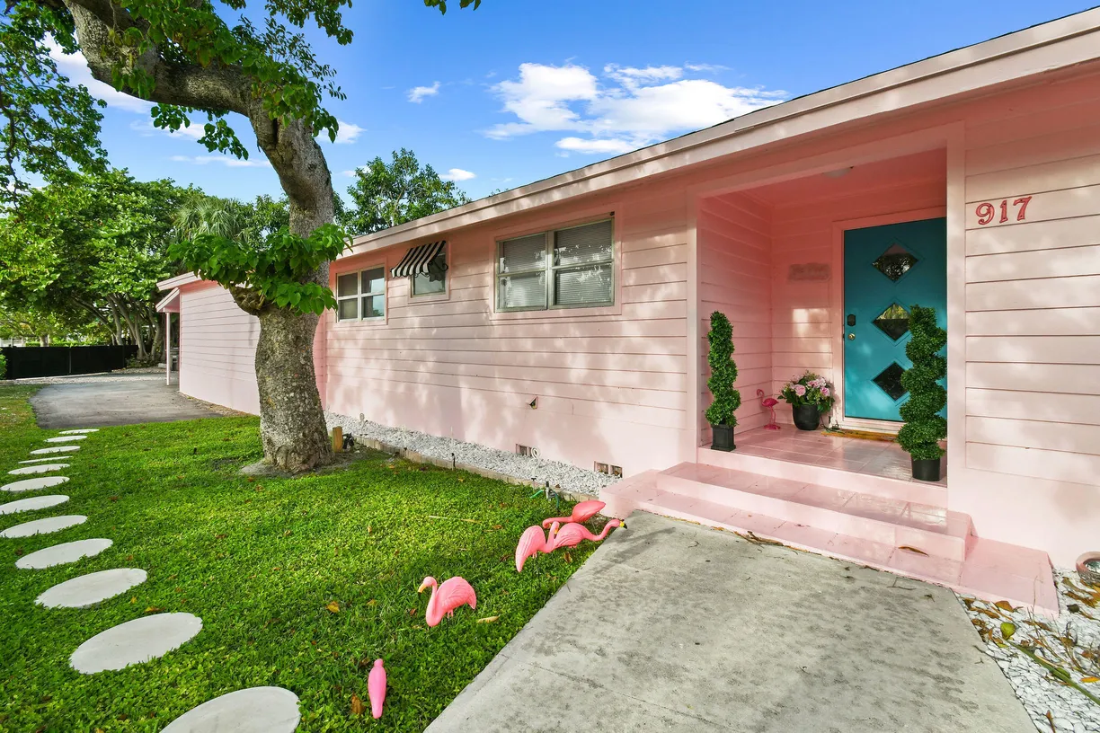 South Florida Real Estate | View 917 Market Street | 4 Beds, 3 Baths