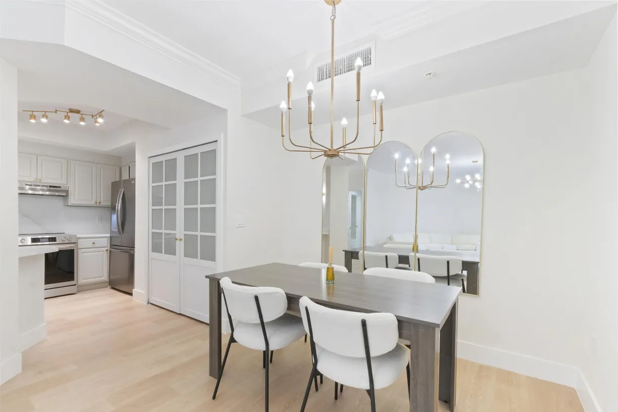South Florida Real Estate | View 720 S Sapodilla Avenue, 204 | Listing