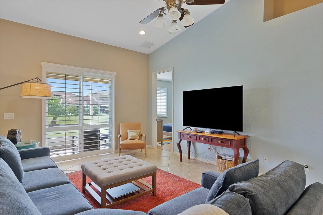 South Florida Real Estate | View 6460 Oxford Circle, 102 | Listing
