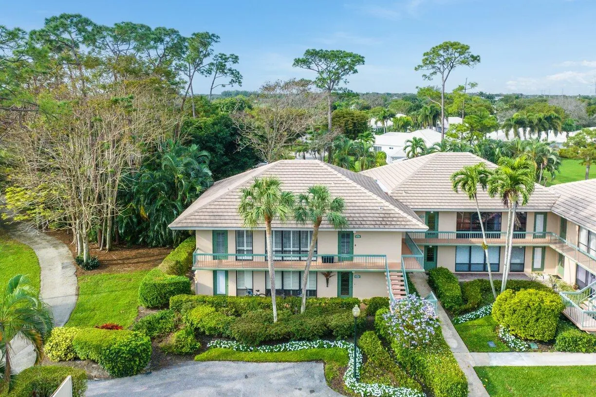 South Florida Real Estate | View 4367 B Quail Ridge Drive, Sandpiper | 2 Beds, 2 Baths