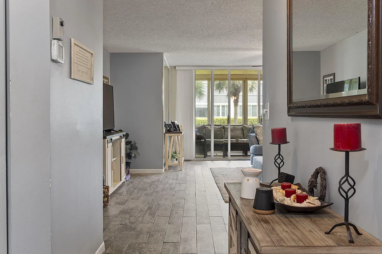 South Florida Real Estate | View 110 Half Moon Circle, D1 | Listing