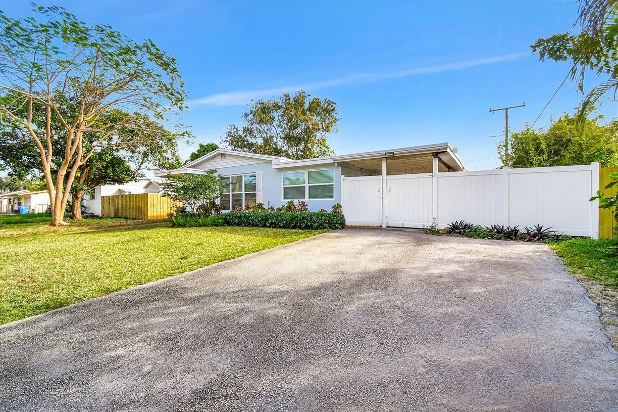 South Florida Real Estate | View 1446 W Perry Street | Listing