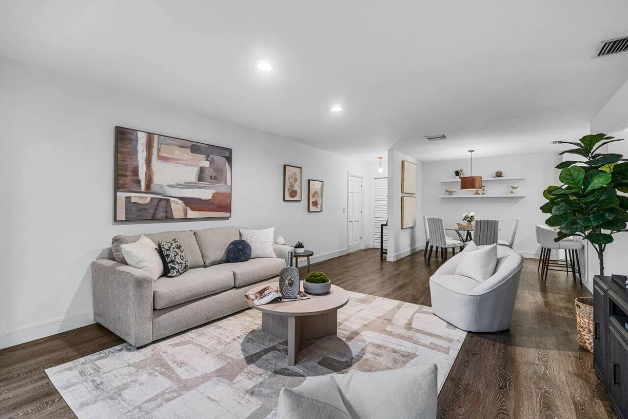South Florida Real Estate | View 301 Venetian Drive, 14 | Listing