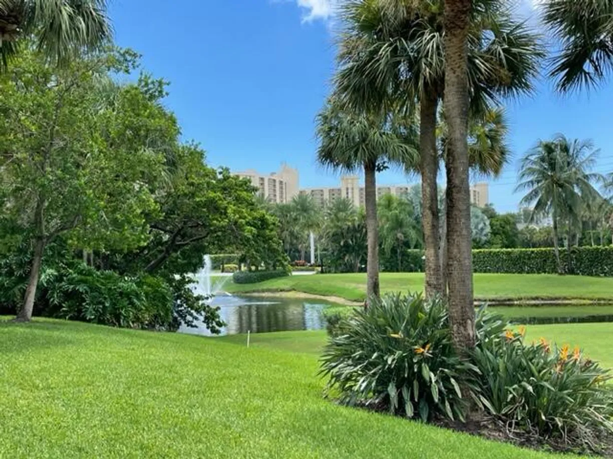 South Florida Real Estate | View 2410 Fairway Drive | Listing