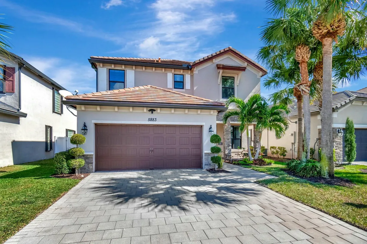 South Florida Real Estate | View 5883 Sandbirch Way | 5 Beds, 3 Baths