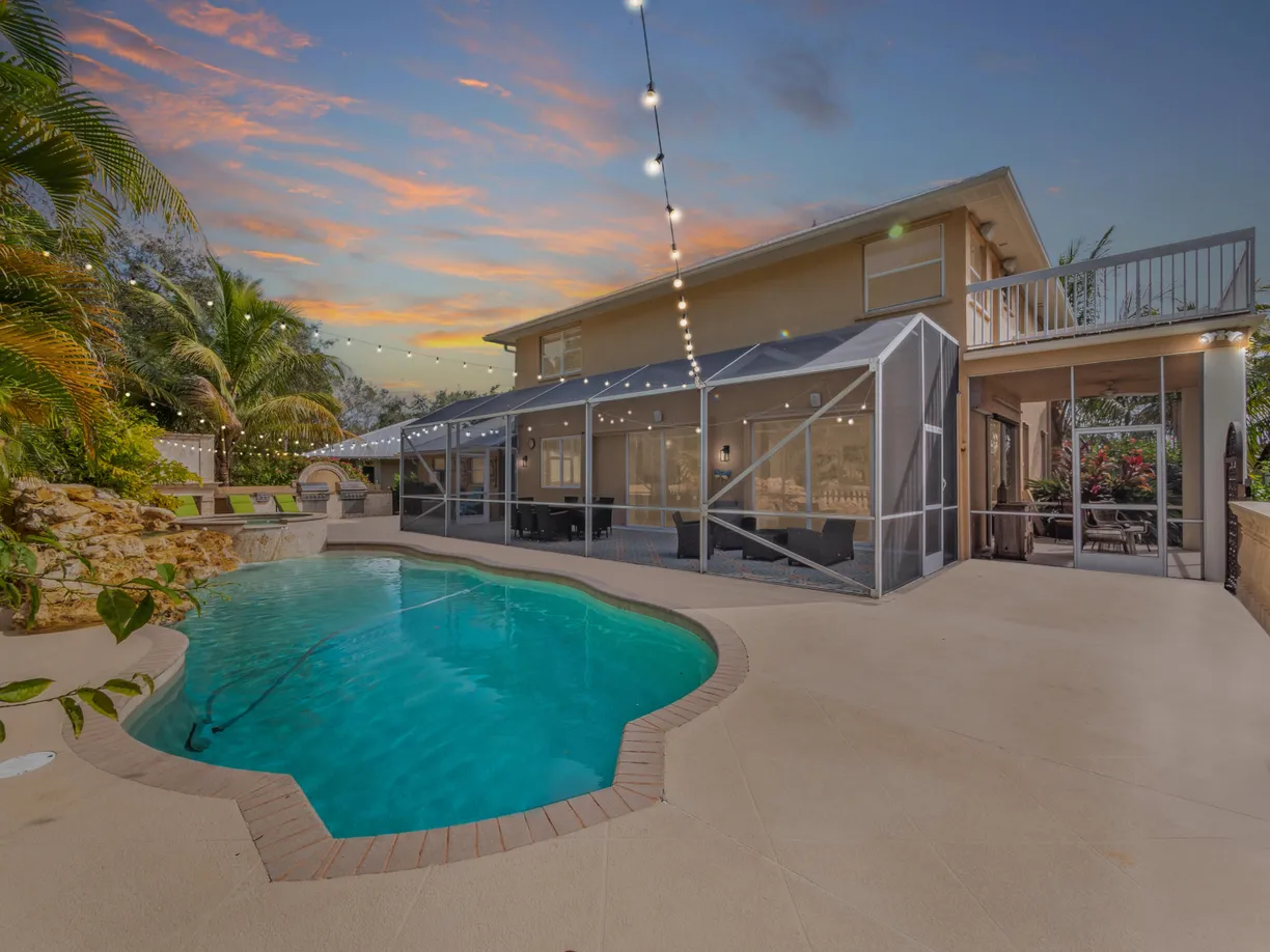South Florida Real Estate | View 1729 SW Oakwater Point | 3 Beds, 2 Baths