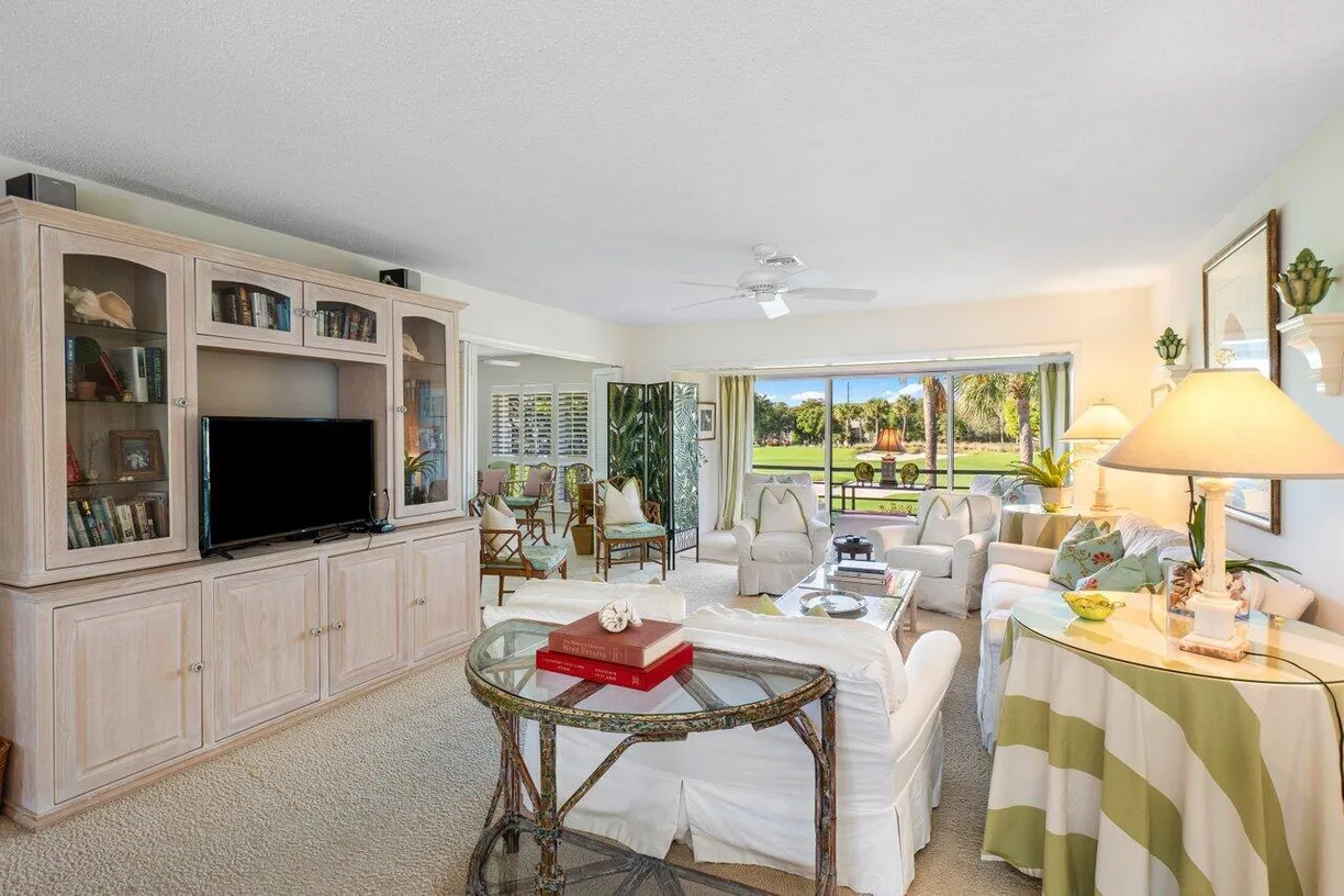 South Florida Real Estate | View 3870 Quail Ridge Drive, Blue Heron | Listing