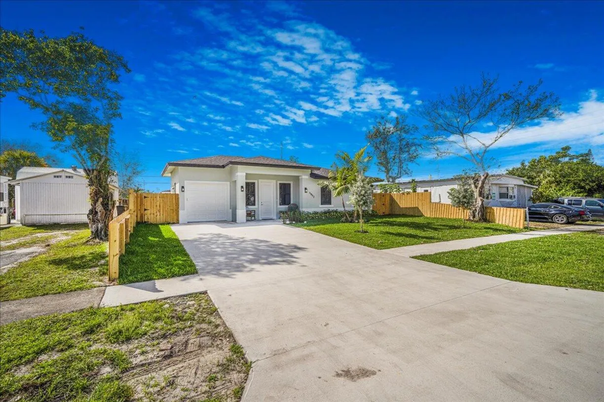 South Florida Real Estate | View 5852 Buccaneer Trail | Listing