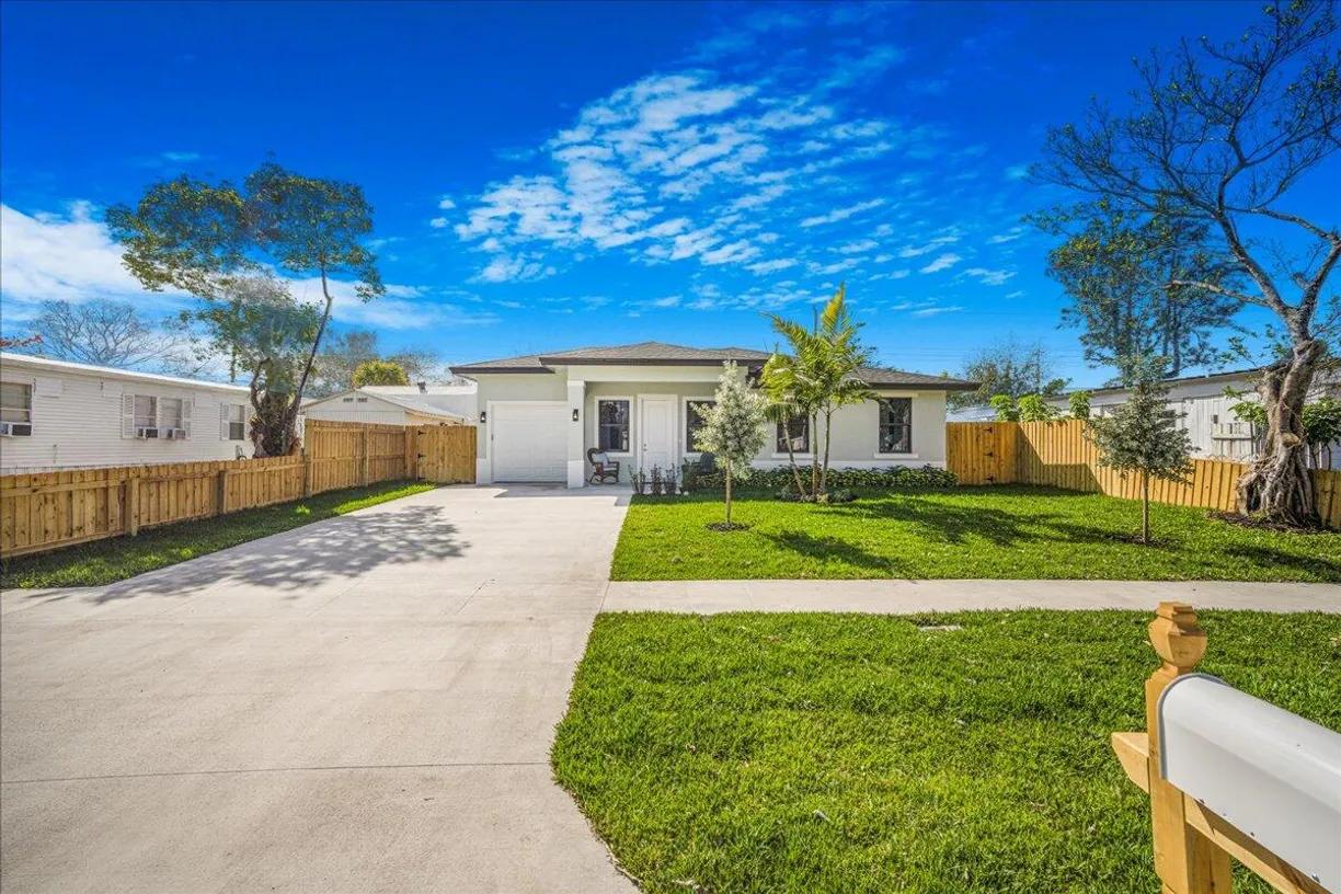 South Florida Real Estate | View 5852 Buccaneer Trail | 4 Beds, 3 Baths