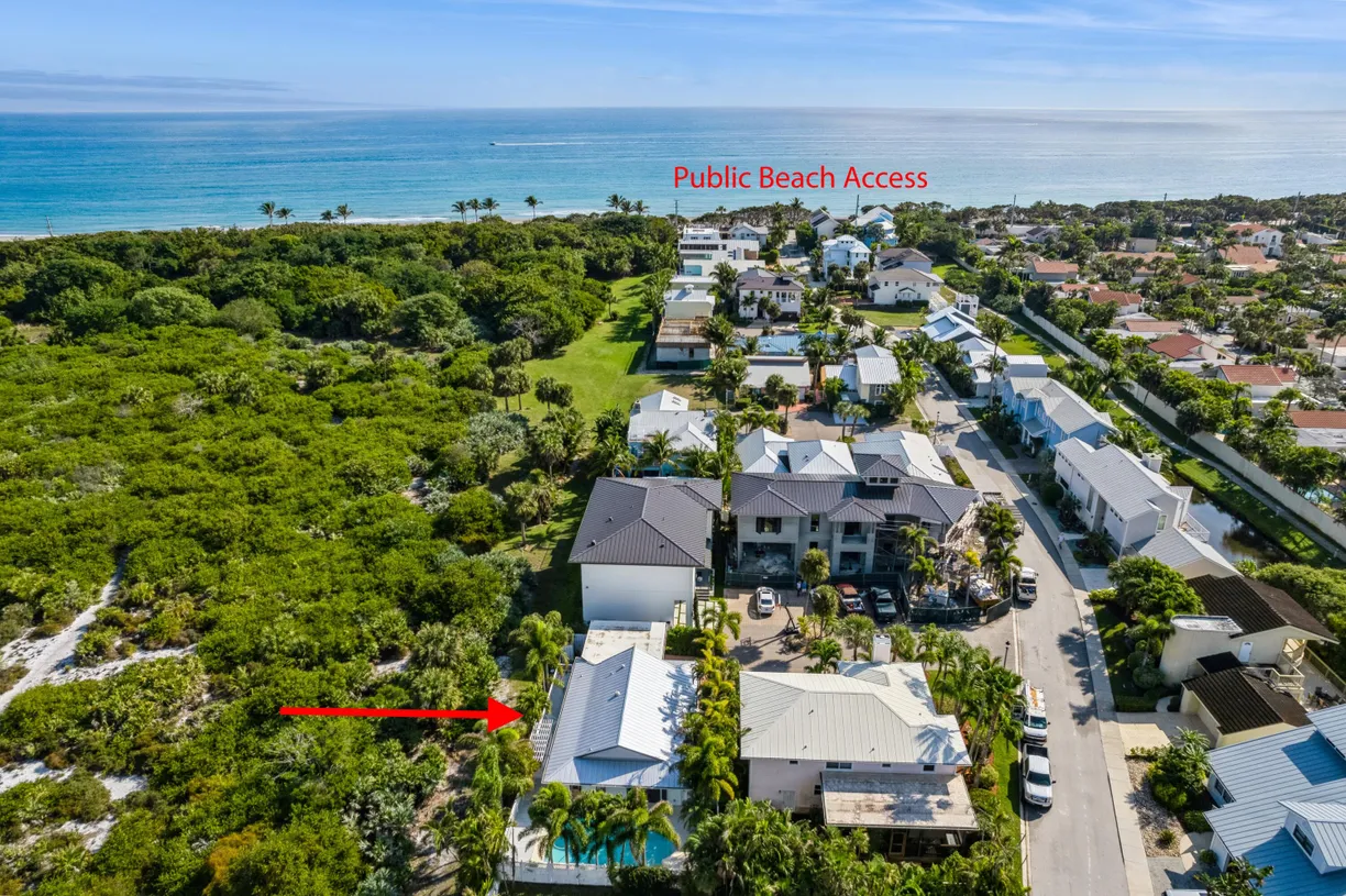 South Florida Real Estate | View 405 Xanadu Place | 3 Beds, 2 Baths