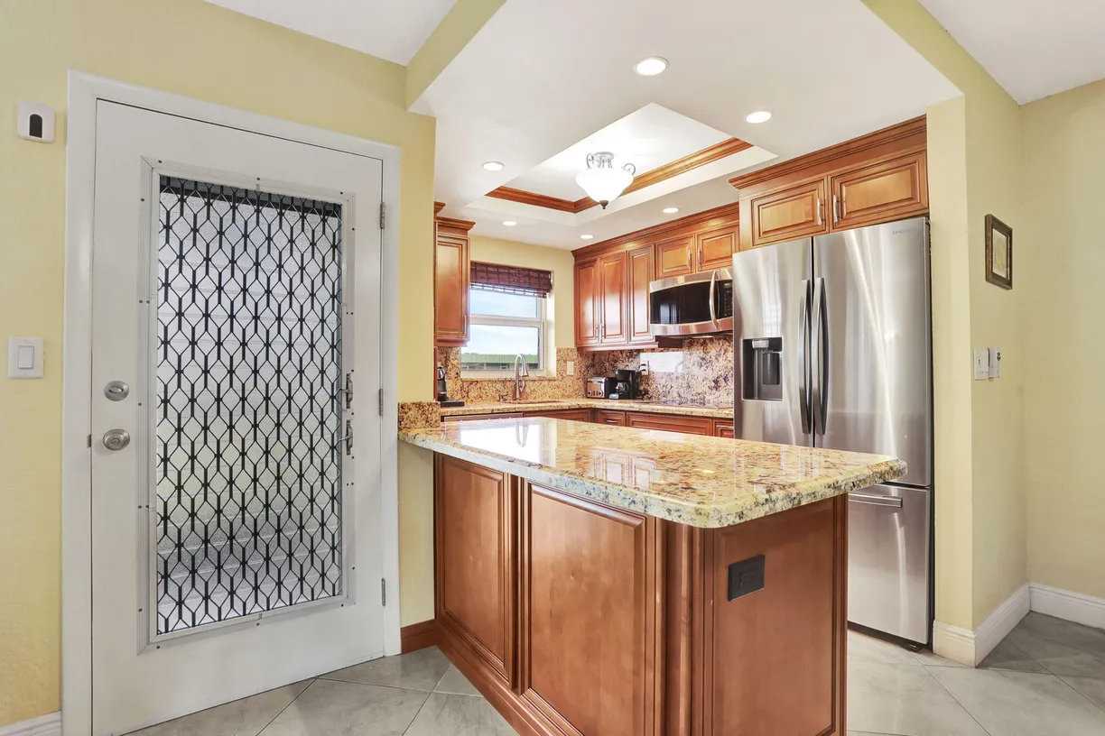 South Florida Real Estate | View 806 SE 7th Street, 403 | Listing