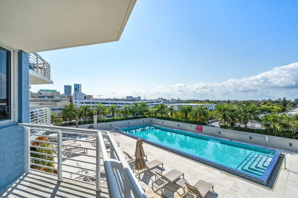 South Florida Real Estate | View 1551 N Flagler Drive, 609 | 1 Bed, 1 Bath