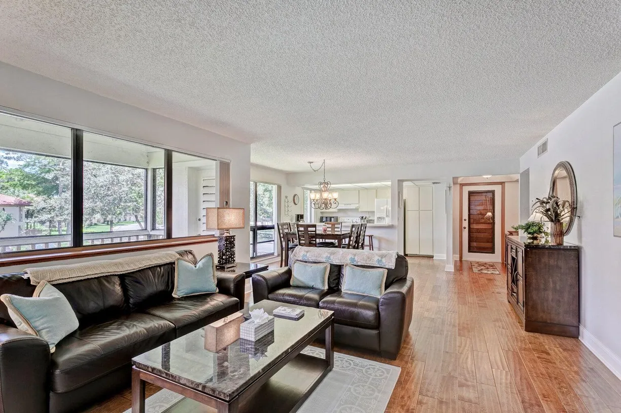 South Florida Real Estate | View 130 Brackenwood Road | 2 Beds, 2 Baths