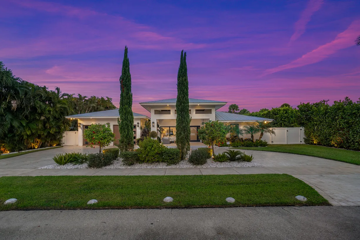 South Florida Real Estate | View 1117 Lake Drive | Listing