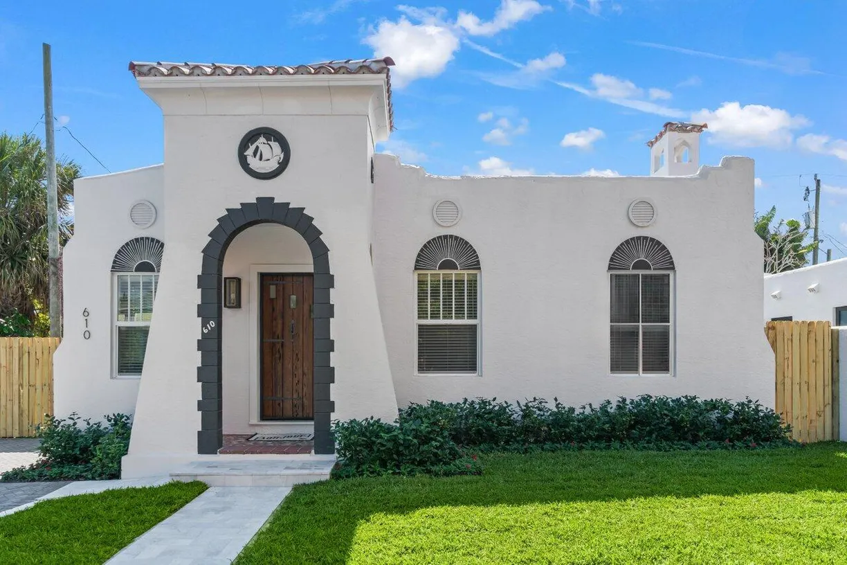 South Florida Real Estate | View 610 Park Place | 3 Beds, 3 Baths