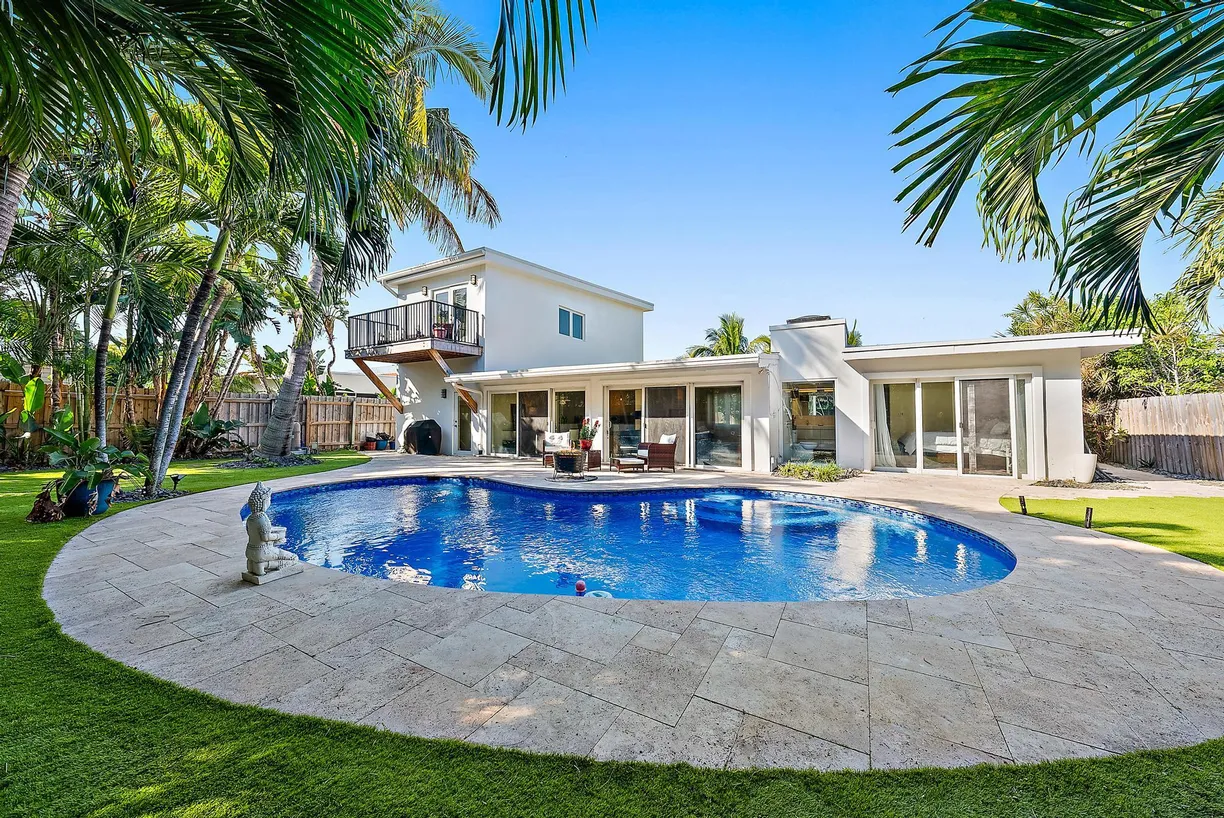 South Florida Real Estate | View 330 Franklin Road | 3 Beds, 2 Baths