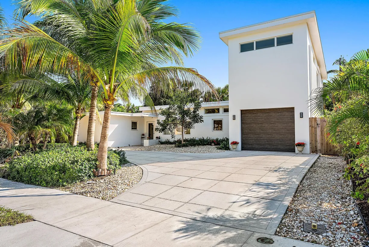 South Florida Real Estate | View 330 Franklin Road | Listing
