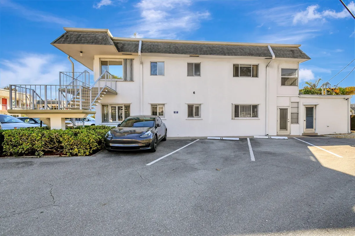 South Florida Real Estate | View 3160 Lake Osborne Drive, 112 | Listing