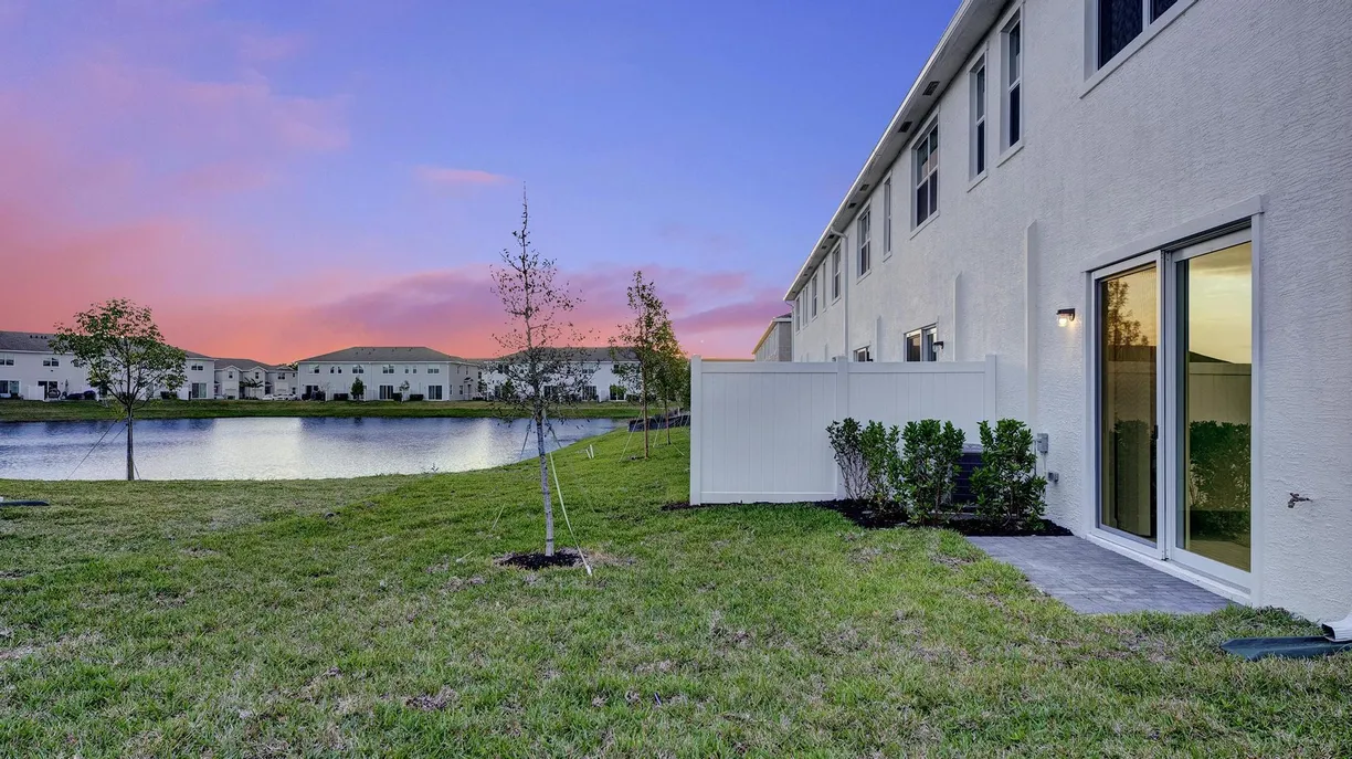 South Florida Real Estate | View 504 SE Rivergrass Street | 4 Beds, 2 Baths