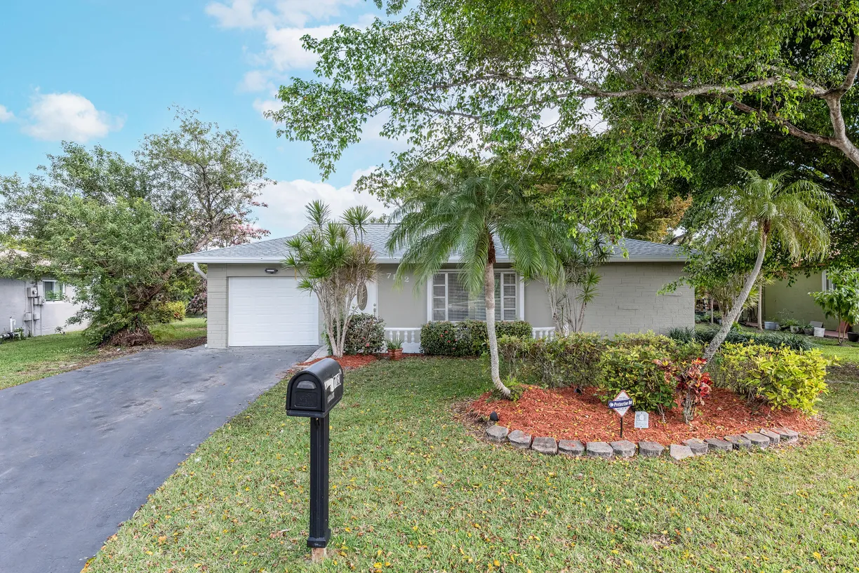 South Florida Real Estate | View 7102 NW 89th Avenue | Listing