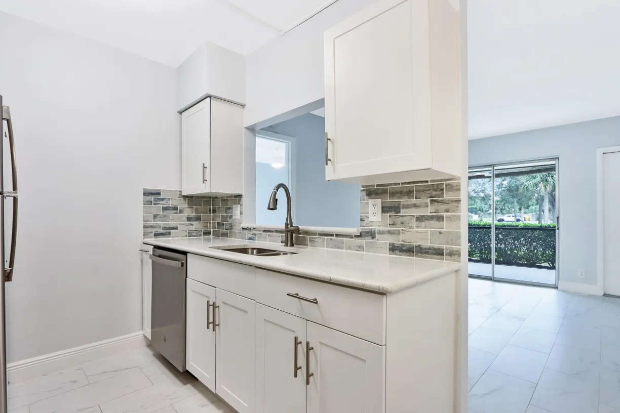 South Florida Real Estate | View 6313 Chasewood Drive, B | 2 Beds, 2 Baths