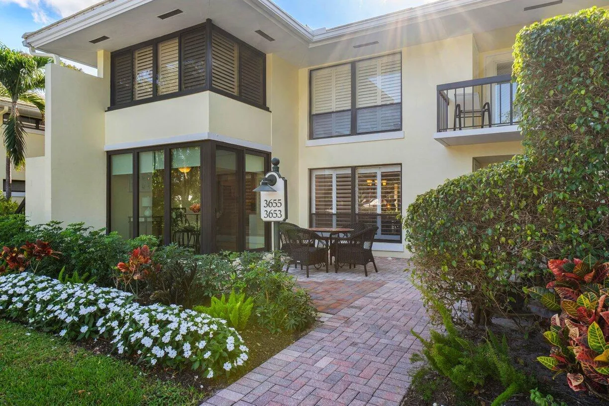 South Florida Real Estate | View 3653 Quail Ridge Drive, Bobwhite B | Listing