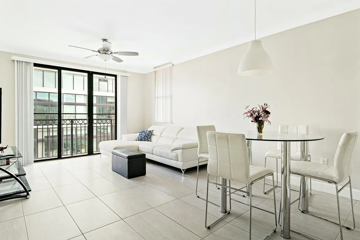 South Florida Real Estate | View 630 S Sapodilla Avenue, 533 | 1 Bed, 1 Bath